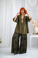 Pantaloni matase naturala, animal print